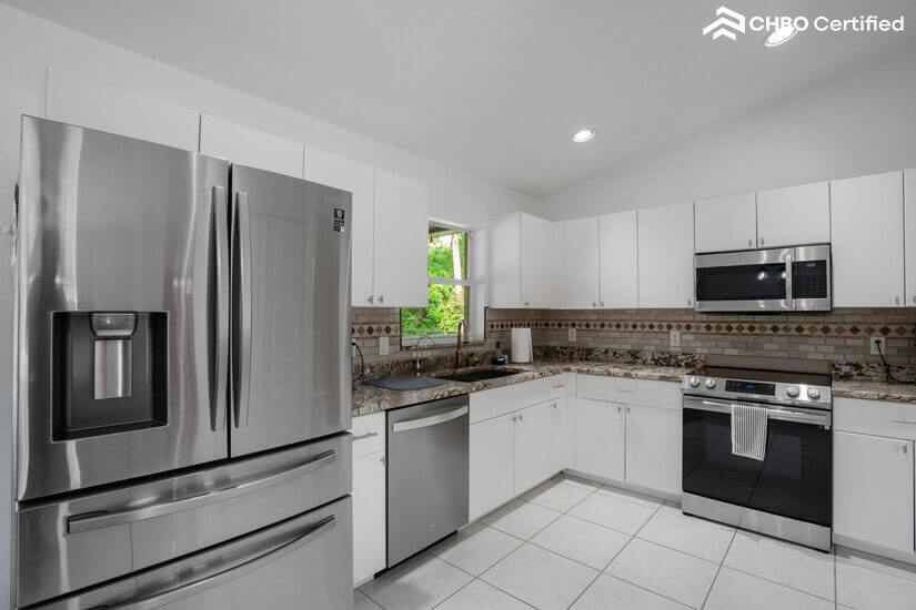 Kitchen - fully stocked