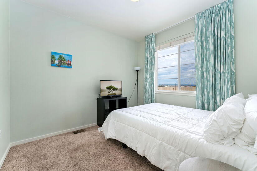 Modern Comfort Meets Urban Convenience