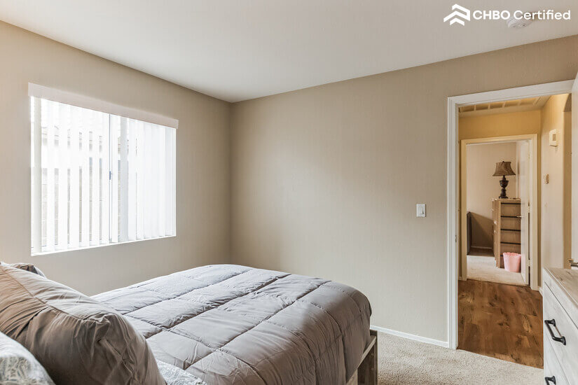 Fully Furnished Rental Home in Glendale