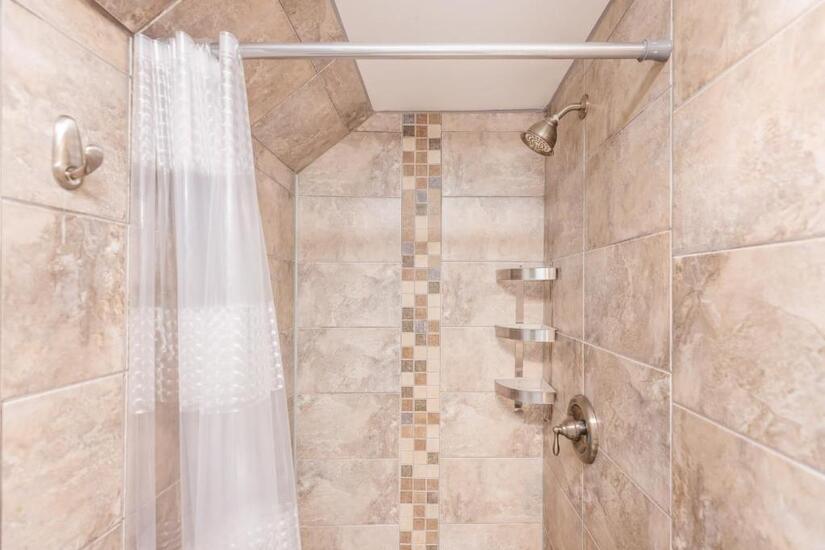 Bathroom/Shower