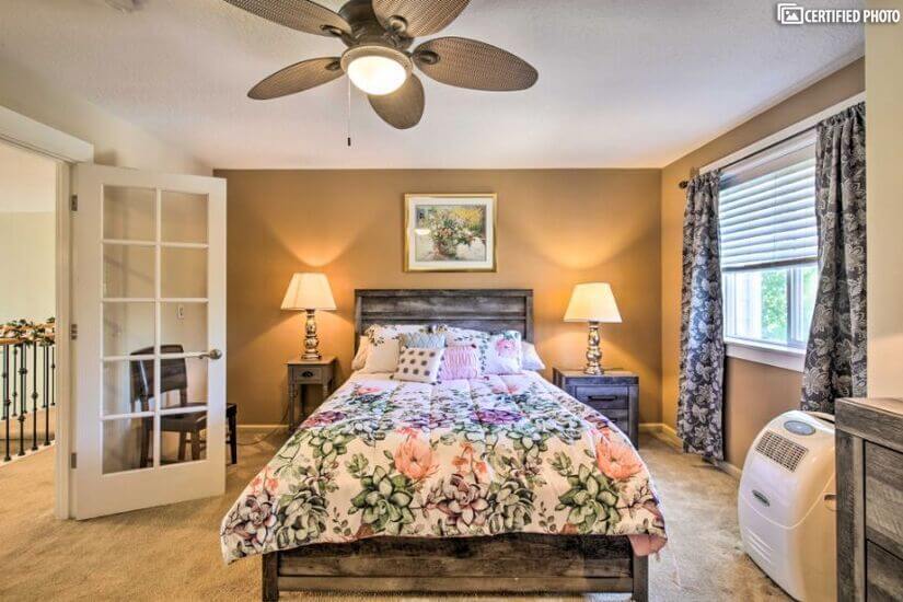 2nd Bedroom Upstairs