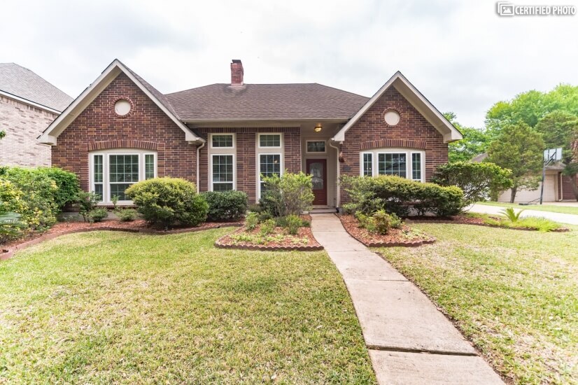 2550 sq ft home in quiet, safe neighborhood