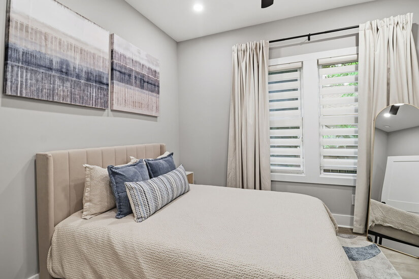 Guest Bedroom (Queen)