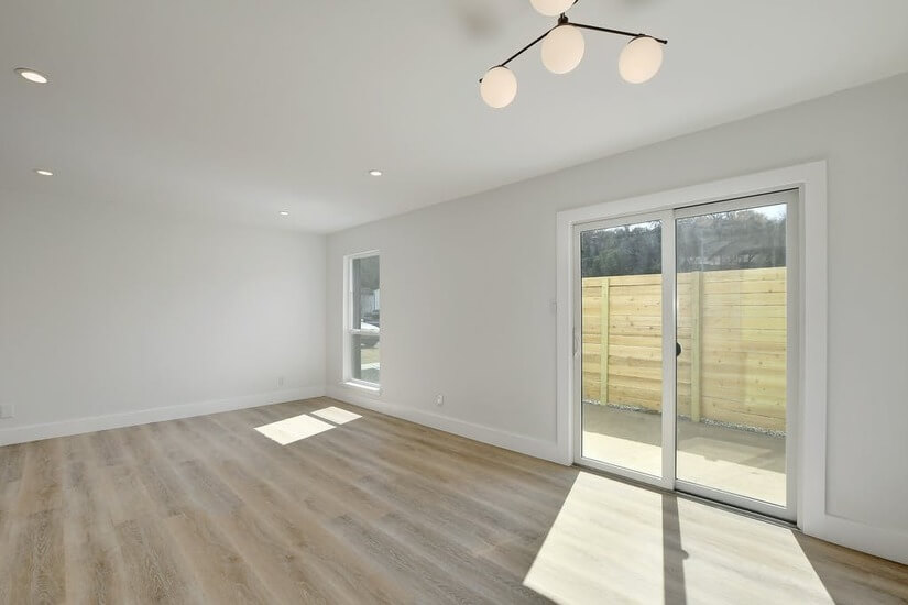 Dining/Living Room 2