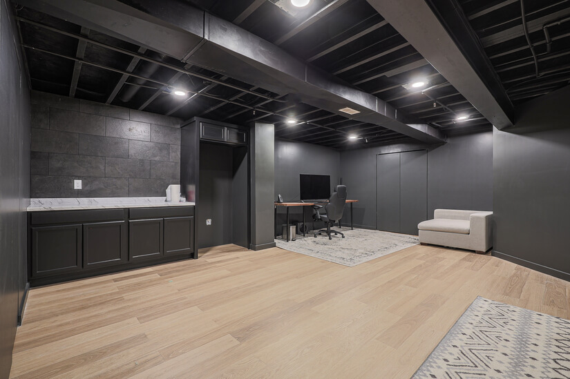 Furnished 2yr old Home in Prime Location