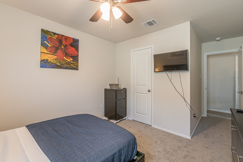 Gruene Private Oasis With Solar