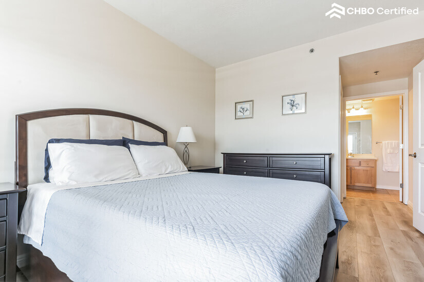 Furnished Downtown Condo with View