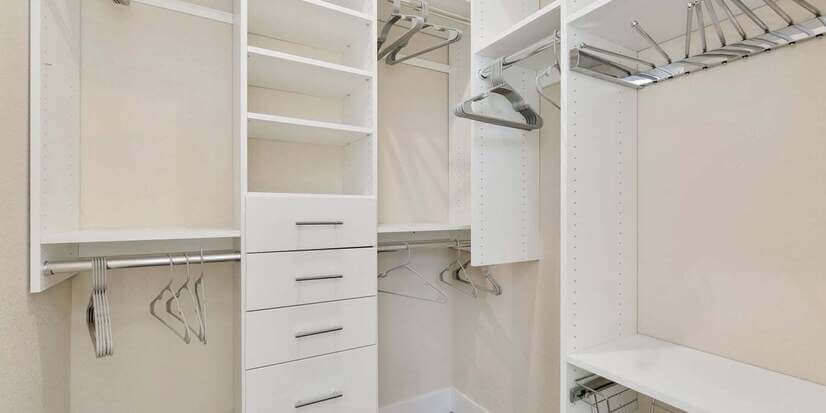 2 Bedroom Townhouse Willow Street Lofts