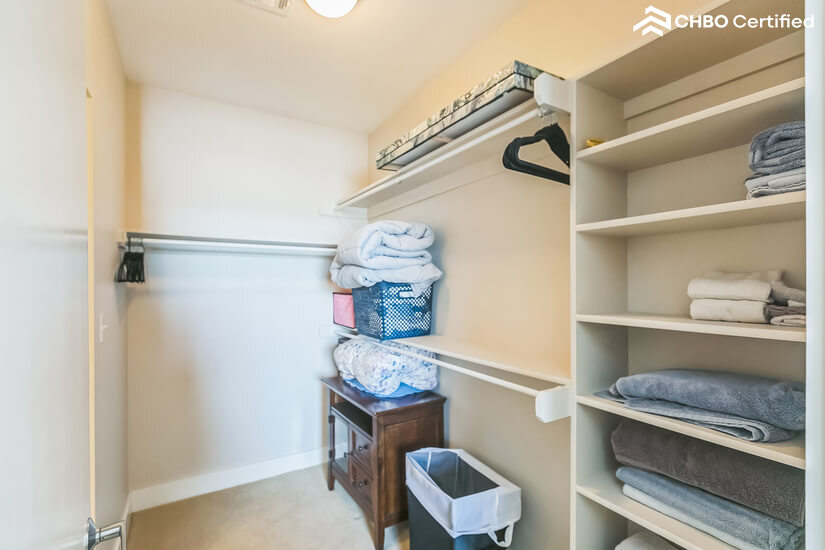 Main Bedroom Closet