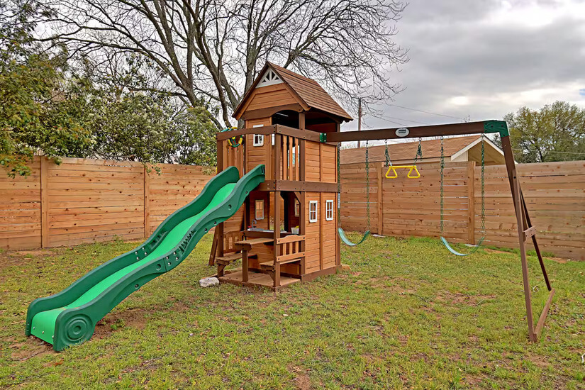 Furnished House at Fredericksburg TX