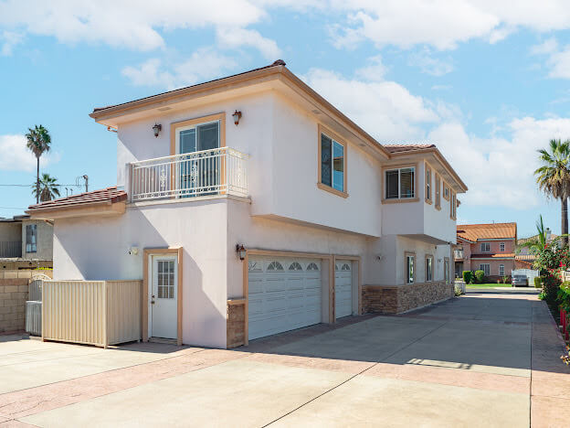 Luxury 4BR Home in Monterey Park