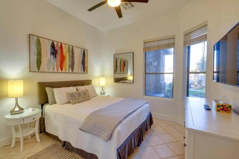 Guest Rm #3 - Queen w/ Closet & Dresser