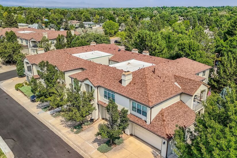 Attached 2 Car Garage