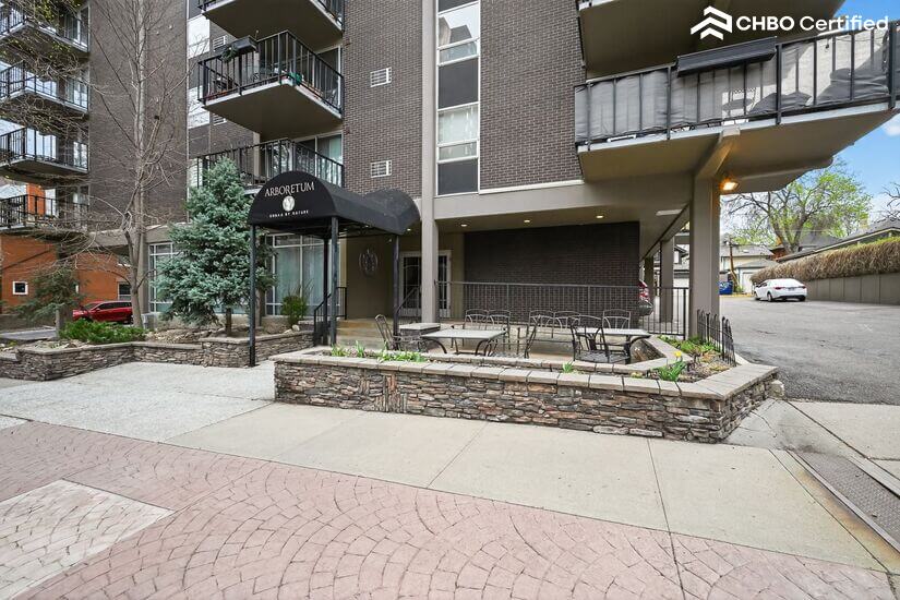 Exterior building entrance level