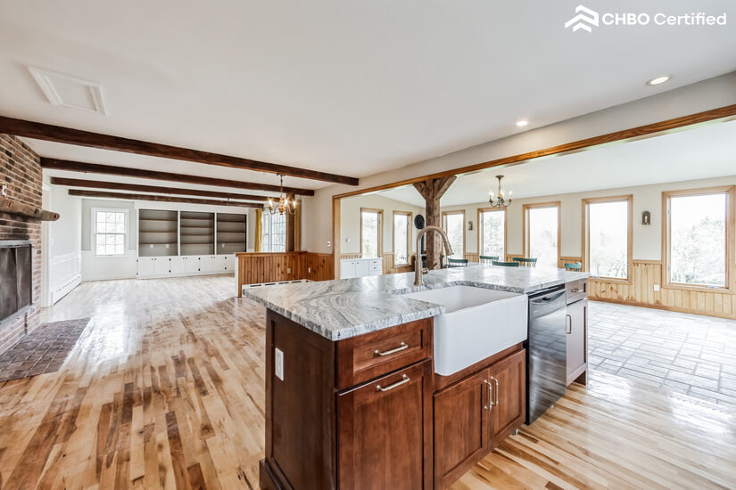 Unfurnished Rental Home in Deerfield NH