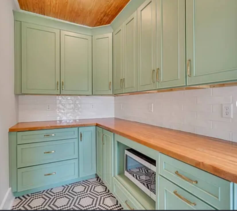 Upscale Living Savannah 3BR Private Yard