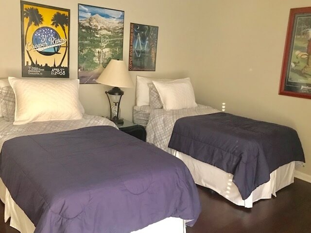 Master Bedroom with 2 twin setup