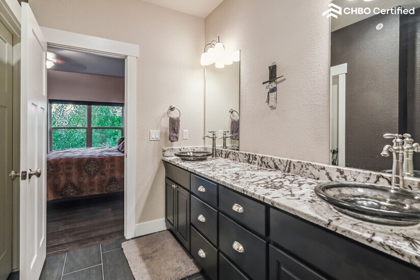 Modern Mountain Retreat