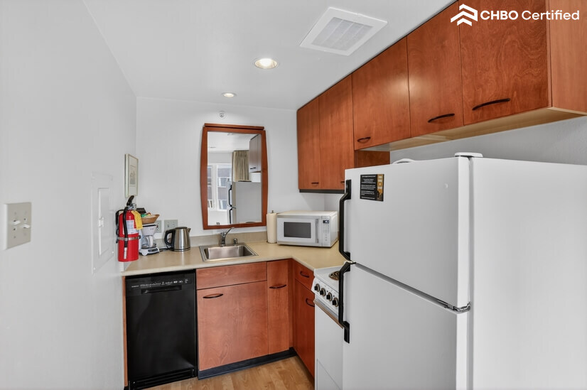 Anchorage Grand Apartments