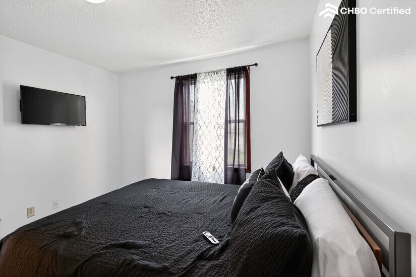 Three Bedroom Furnished in Buffalo