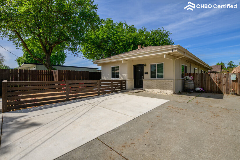 Heart of Winters  Fully Furnished 2BR