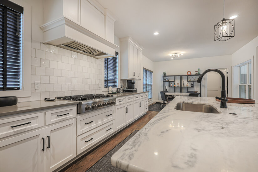 Furnished 2yr old Home in Prime Location