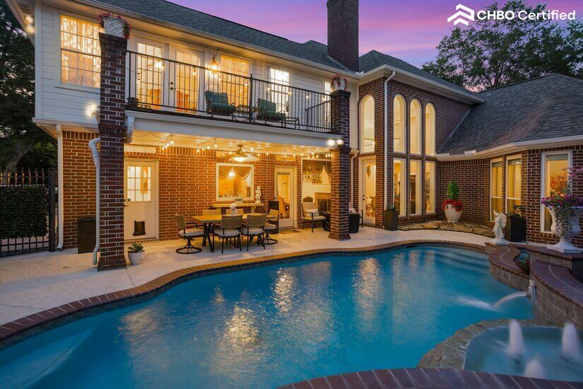 Executive Rental Home with Pool 