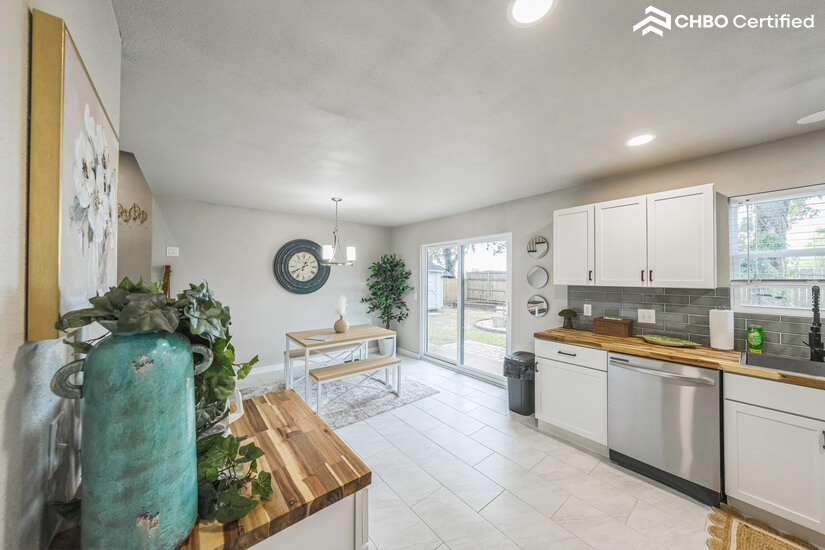 Rose Districts Coziest Retreat