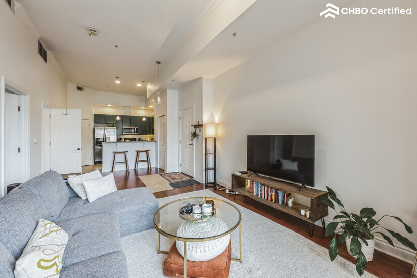 Furnished 1 bd Condo Central Denver