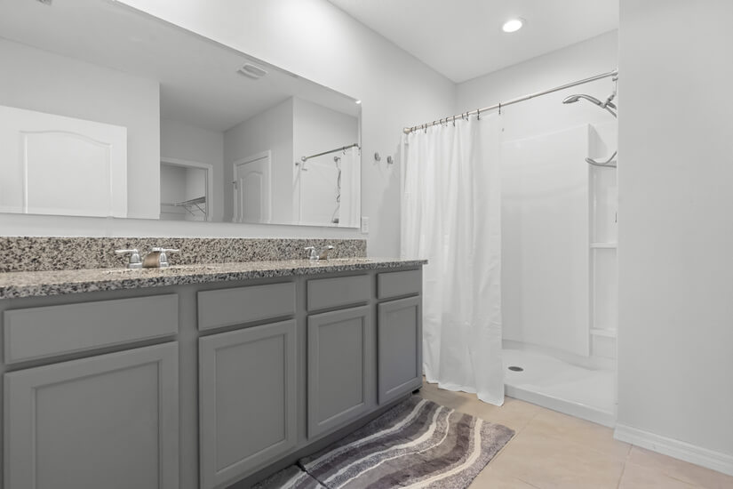 Ensuite bathroom for primary suite