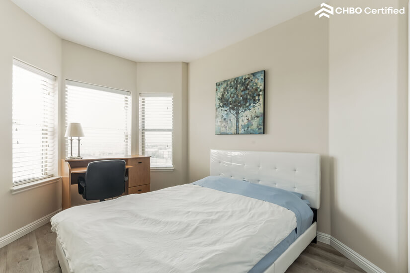 Furnished Downtown Condo with View