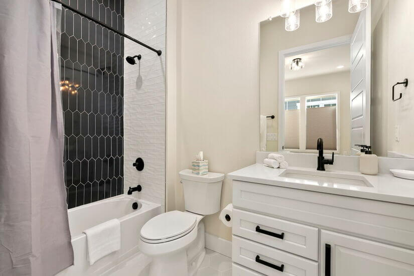 4 Bedroom 4 Bath House Office in Sonders