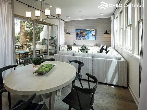 Executive Mountain View Luxury Rental