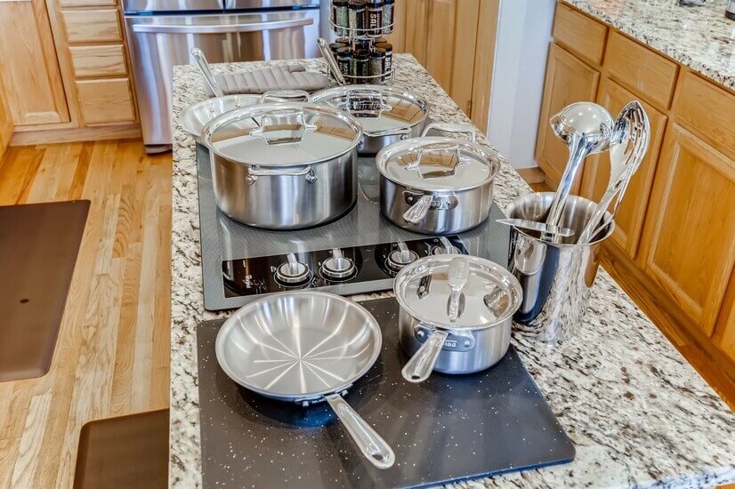 Top of the D5 stainless steel pots and pans