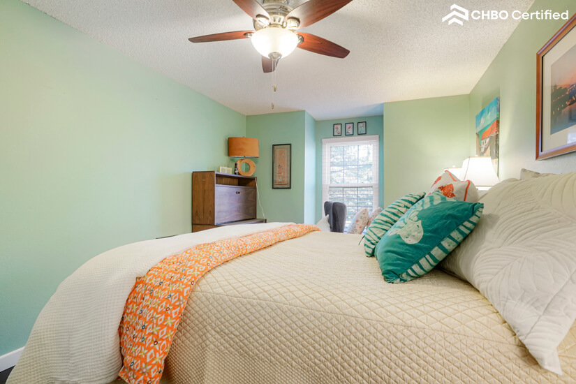 Furnished 3 Bedroom Townhome in Aurora