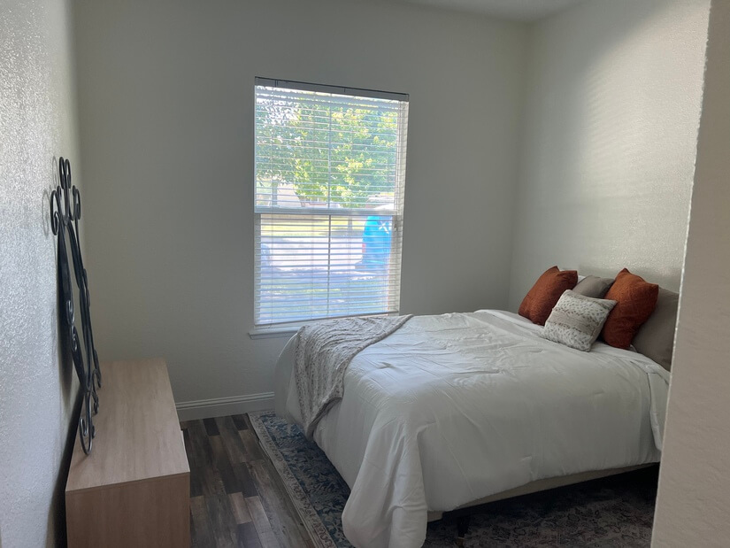 Furnished Home-Quiet Gated Community