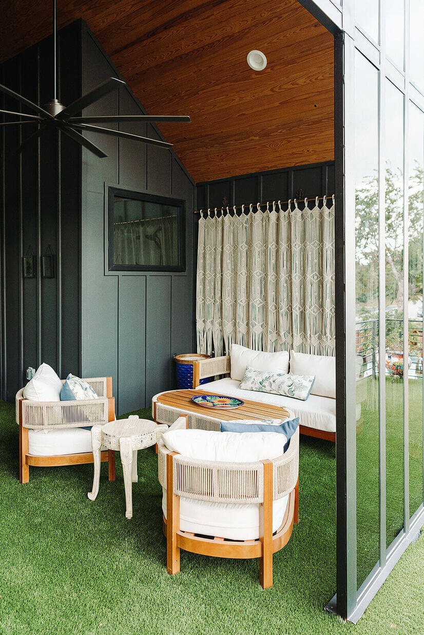 Upstairs patio lounge area