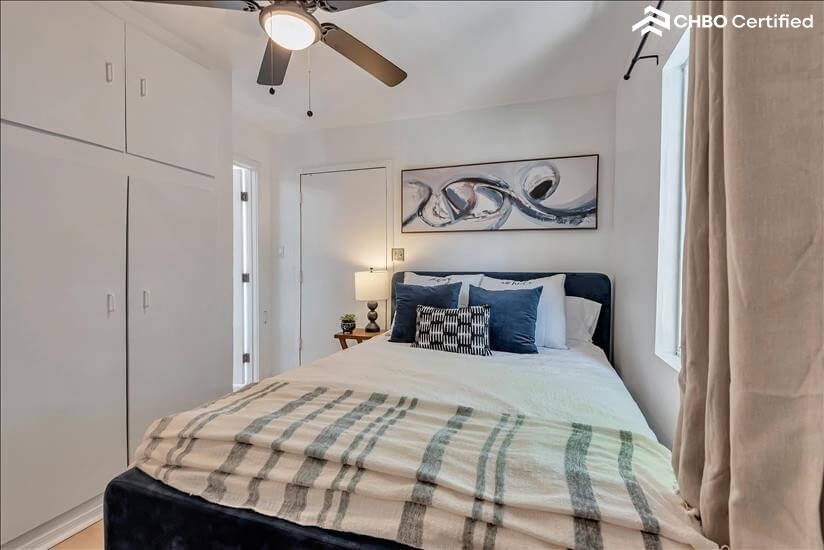 Modern Cozy house - Relaxing Backyard