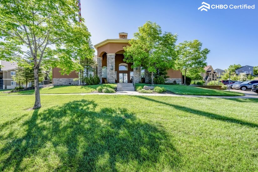 Furnished Midterm Rental 2 bd Condo