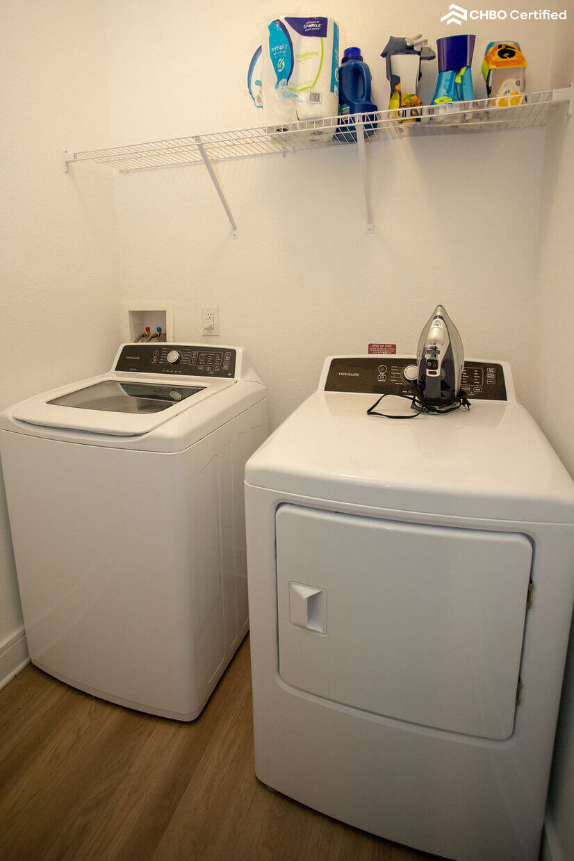 Furnished Apt with pool in Charlotte NC