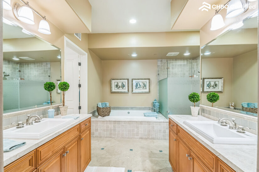 master bath two sinks
