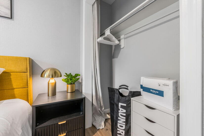 Furnished Apartment in Riverside