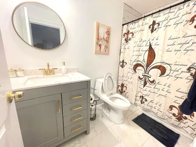 Full bath #3 - located on the 2nd floor