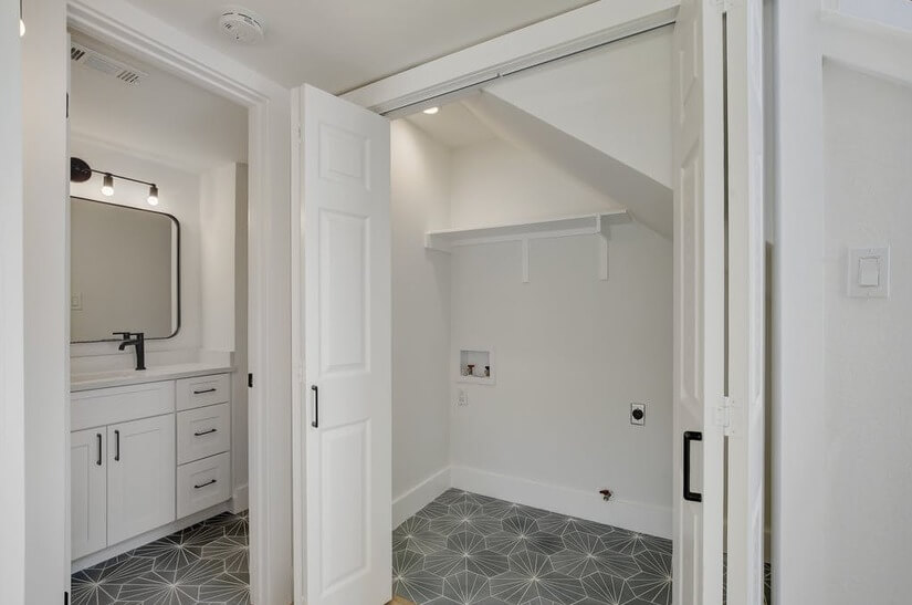 Downstairs Bathroom/Laundry Room