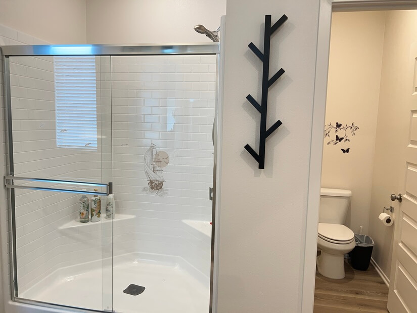 Spacious Furnished in Heart Victorville