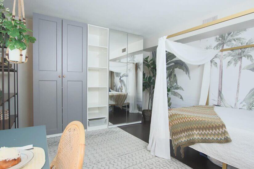 Huge closet and Desk by window.