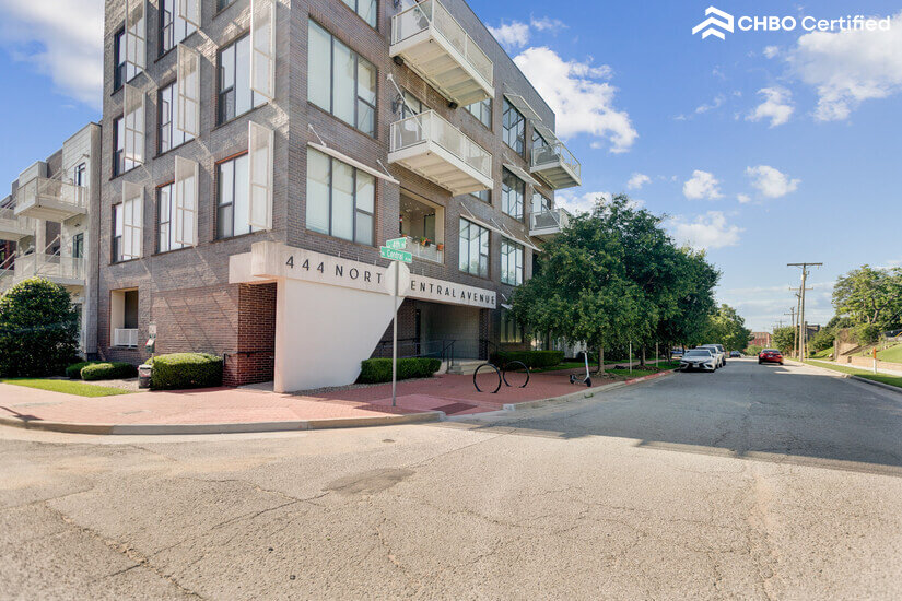 Front of Bldg NE 4th Ave