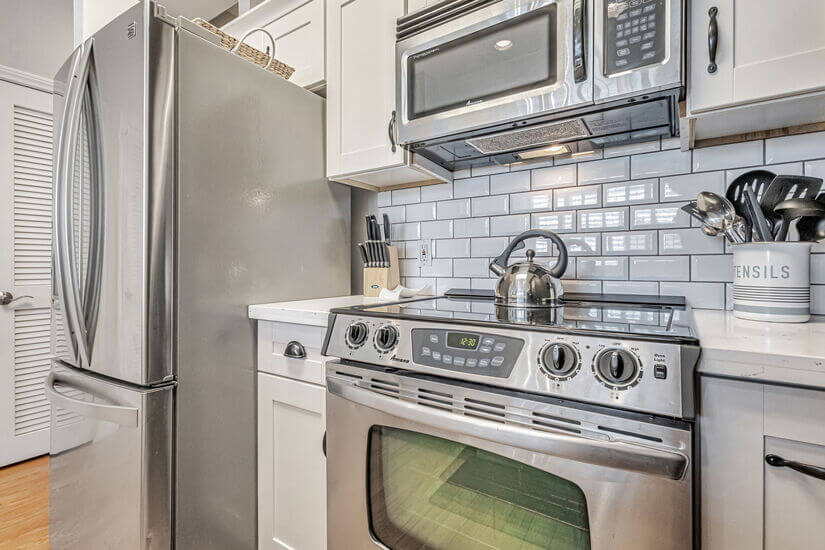 Furnished Jr 1BR Condo Bay Bridge Views 