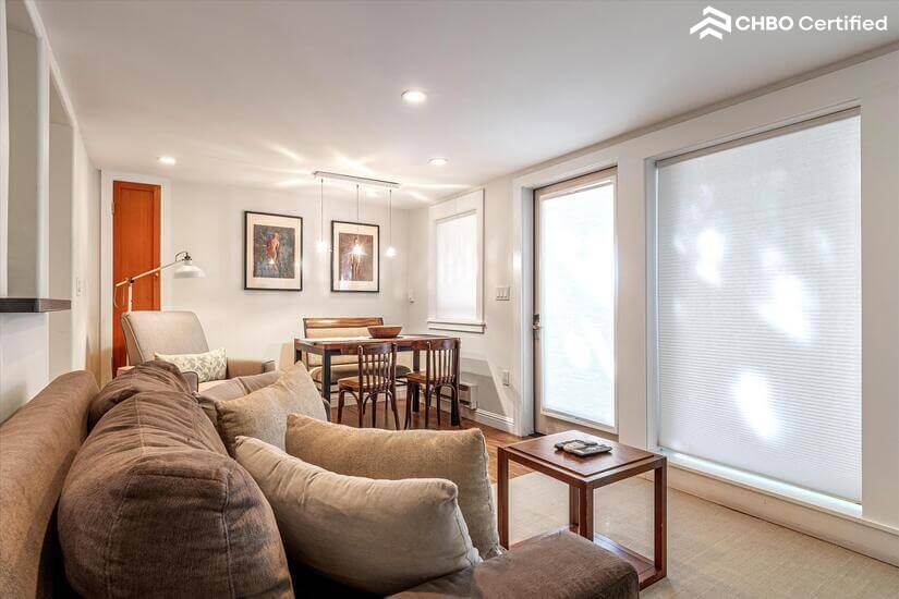 Single Family Home in North Beach