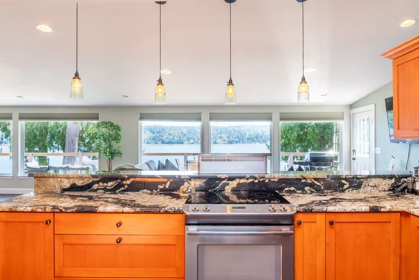 Pvt Beach Retreat Hottub Mt Rainier View